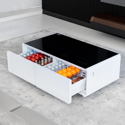 2024 Table à café intelligente avec chargeurs sans fil multifonctionnels haut-parleur à lumière ambiante LED et capacité de congélateur de 70L