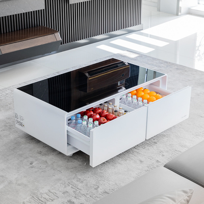Un réfrigérateur à deux portes de 135L avec une mini-bar contrôlée par une application pour un refroidissement silencieux à la maison