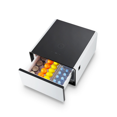 Réfrigérateur de table à café intelligent de 65L avec charge sans fil et conception concise